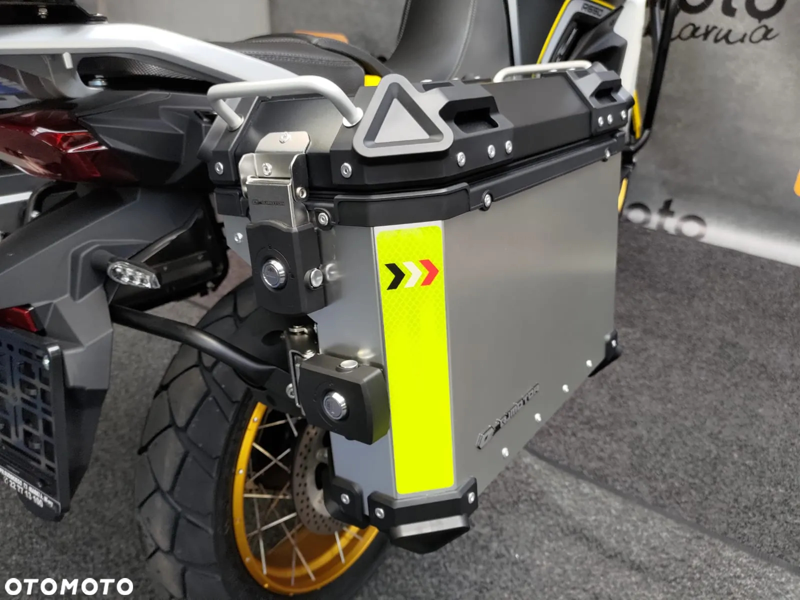 QJMOTOR SVT 650X - 20