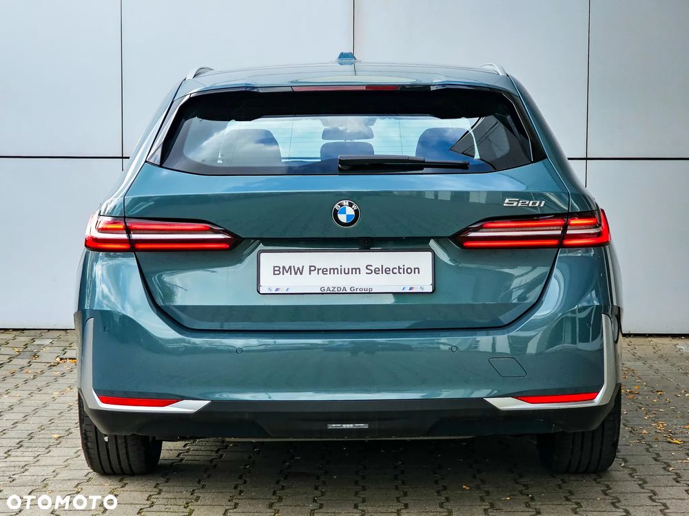 BMW Seria 5 520i - 4
