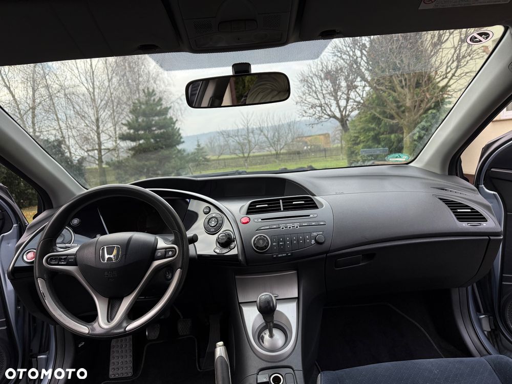 Honda Civic 1.8 Comfort - 10