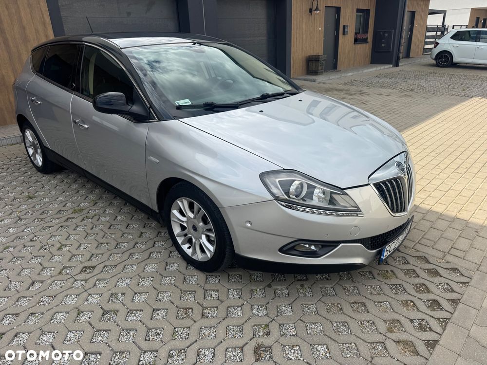 Lancia Delta 1.6 MJ Platino Selectronic - 9