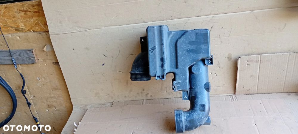 Rura przewód dolot rezonator powietrza Hyundai i40 Lift 28211-3Z300 - 4