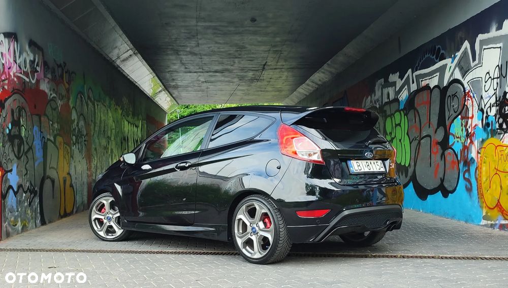 Ford Fiesta 1.6 EcoBoost ST - 4