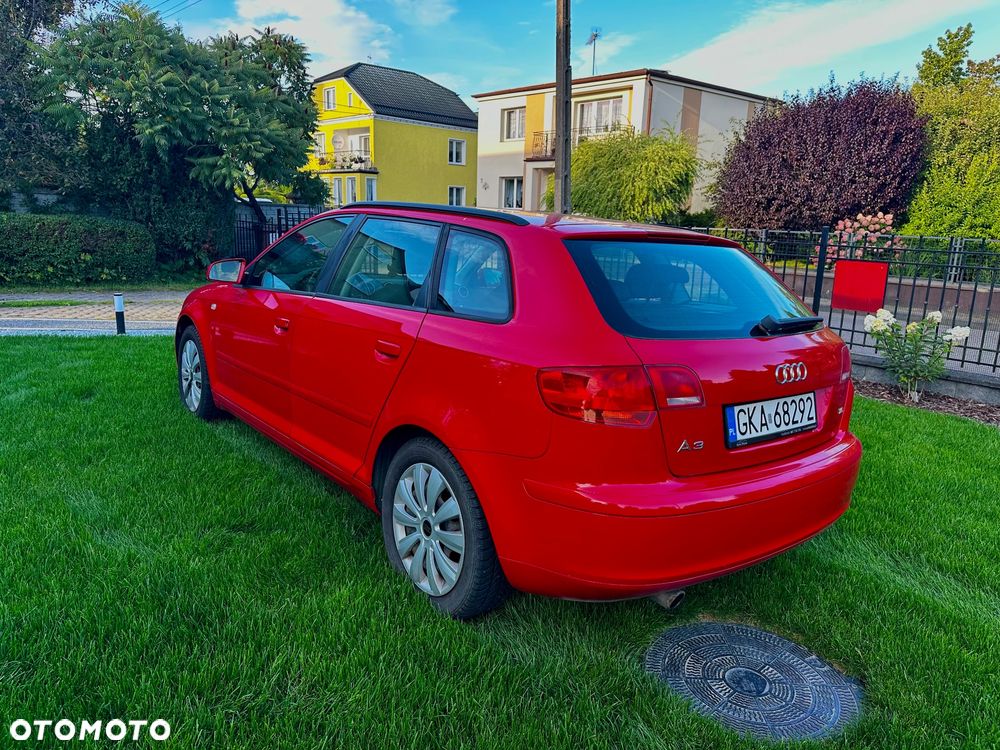 Audi A3 Sportback 1.6 FSI Ambiente - 4