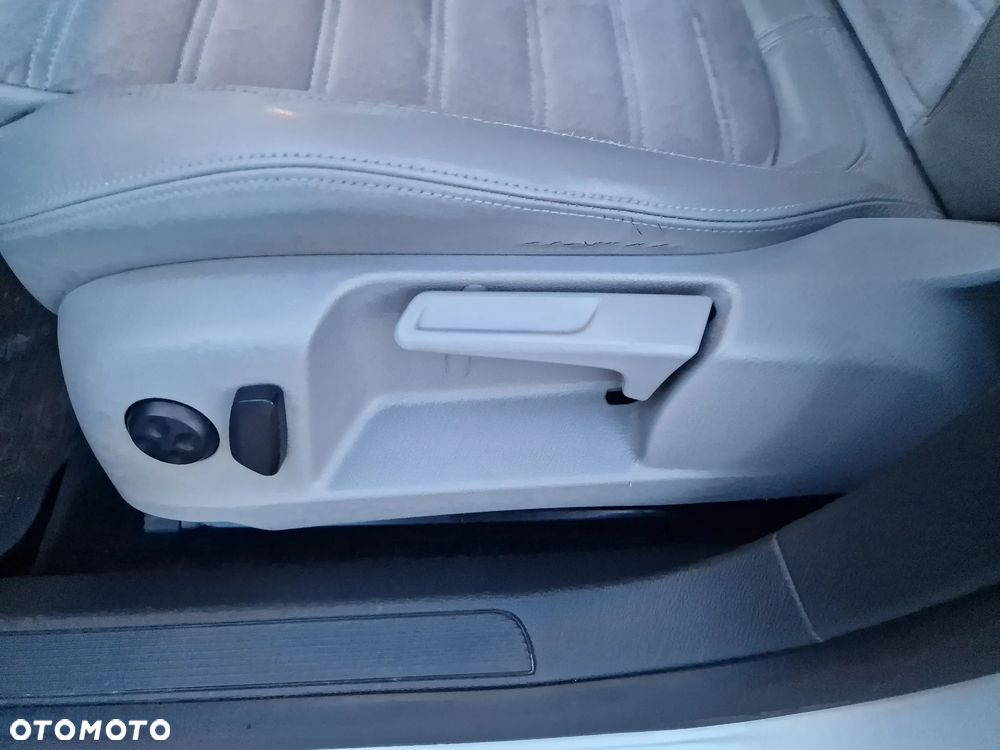 Volkswagen Passat 2.0 TDI DPF Highline DSG - 8