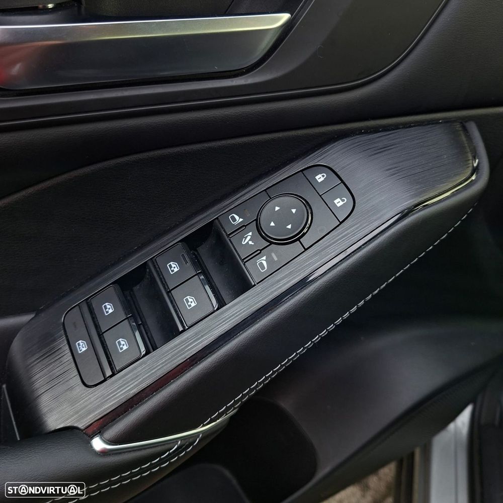 Nissan Qashqai 1.3 DIG-T N-Connecta LED Xtronic - 17