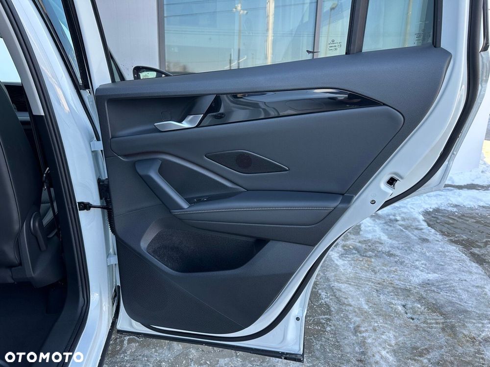 Volkswagen Tiguan - 17