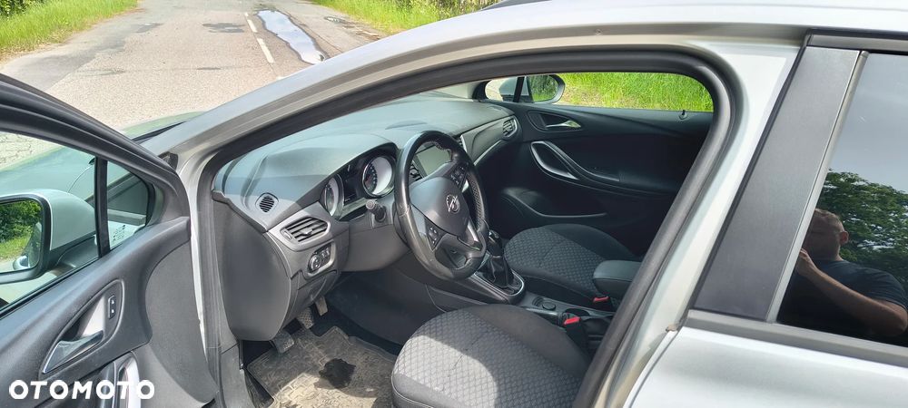 Opel Astra 1.4 T Enjoy - 16