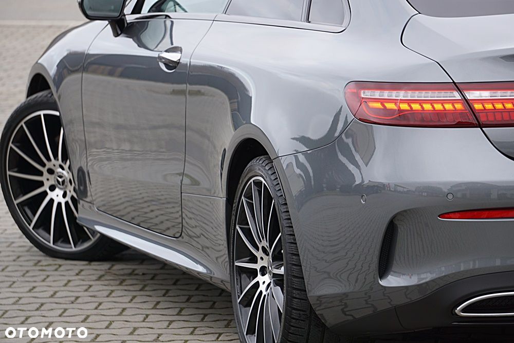 Mercedes-Benz Klasa E - 16