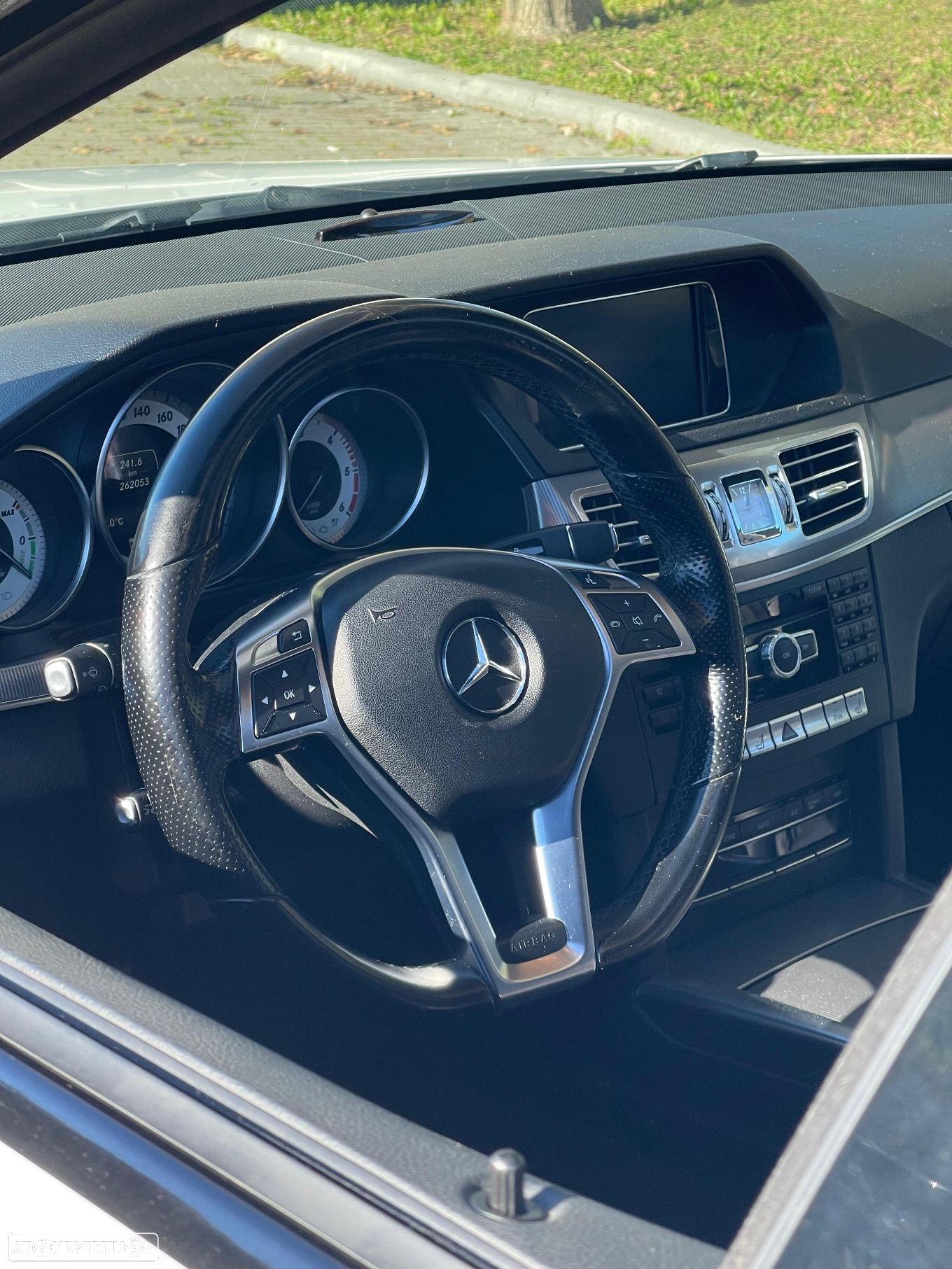 Mercedes-Benz E 300 - 4