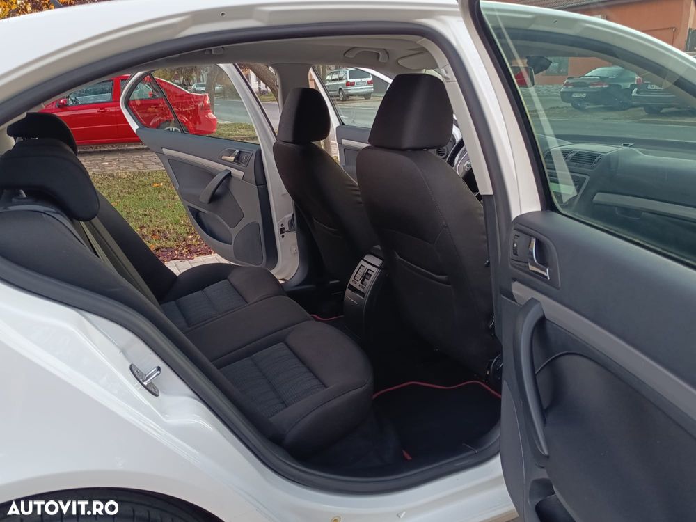 Skoda Octavia - 8
