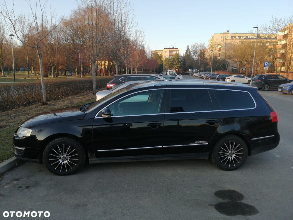 Volkswagen Passat 2.0 TDI Individual - 2