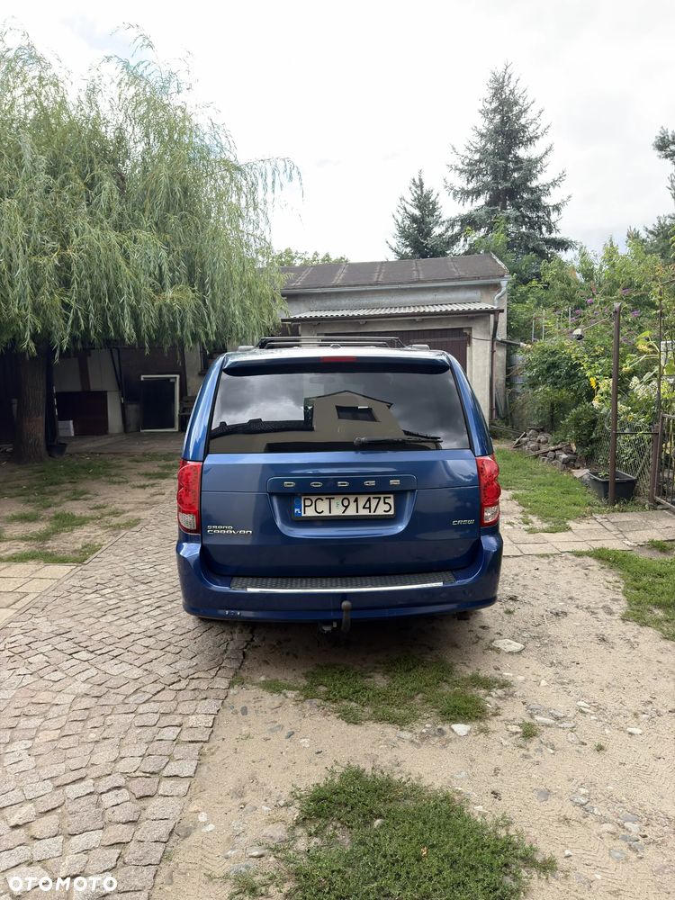 Dodge Grand Caravan - 2