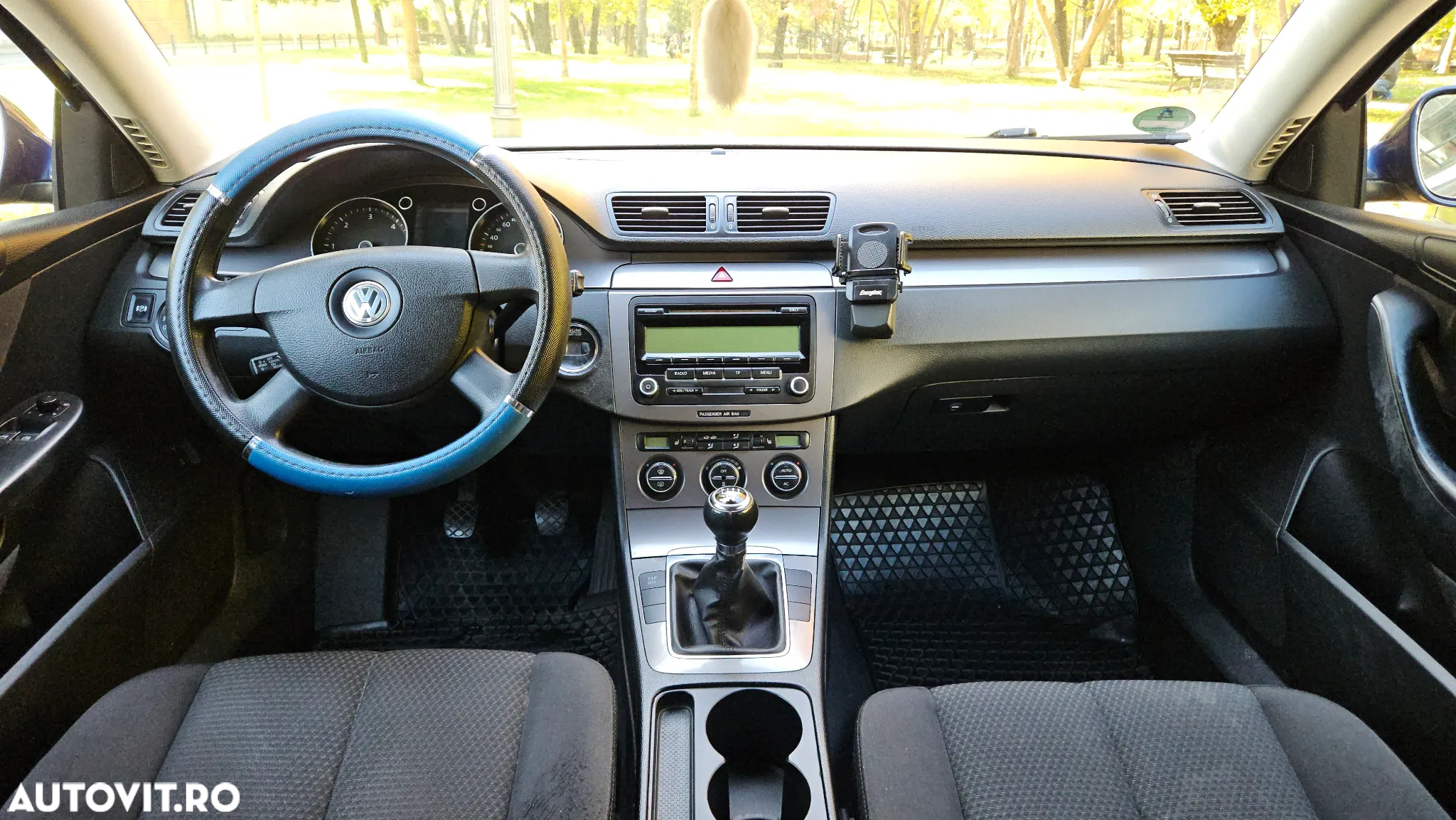 Volkswagen Passat - 8