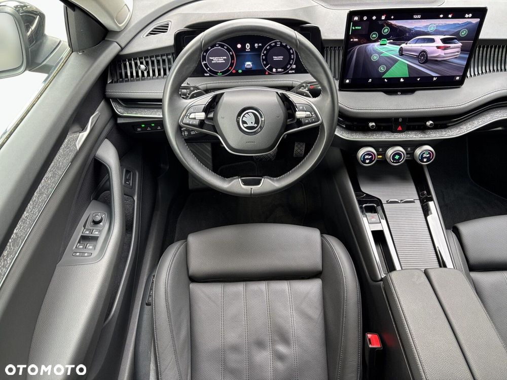 Skoda Superb 1.5 TSI mHEV Selection DSG - 24