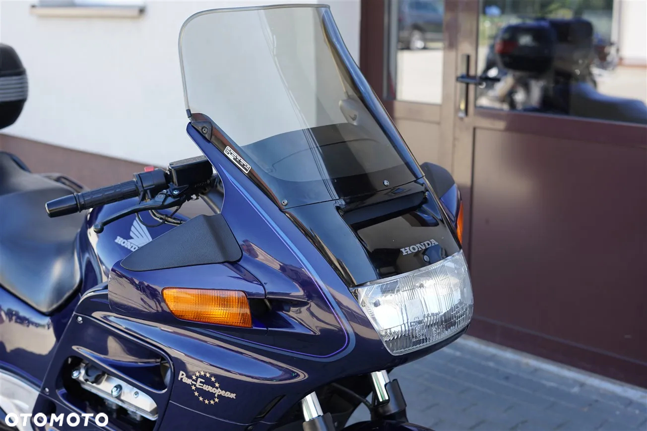 Honda ST - 12