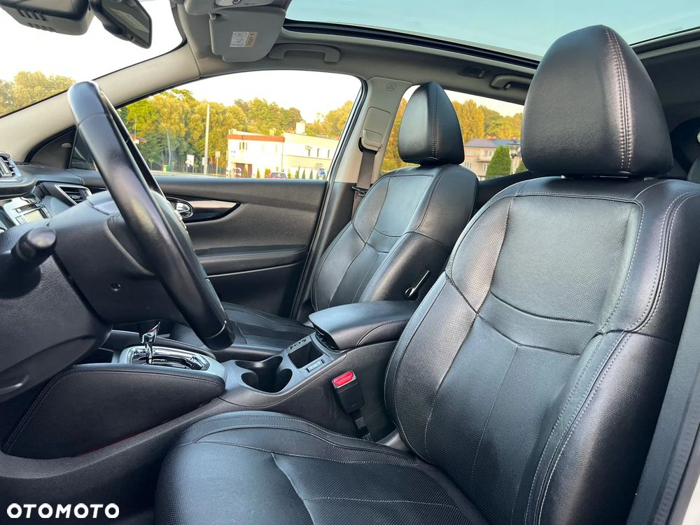 Nissan Qashqai 1.6 DCi Tekna Xtronic - 24