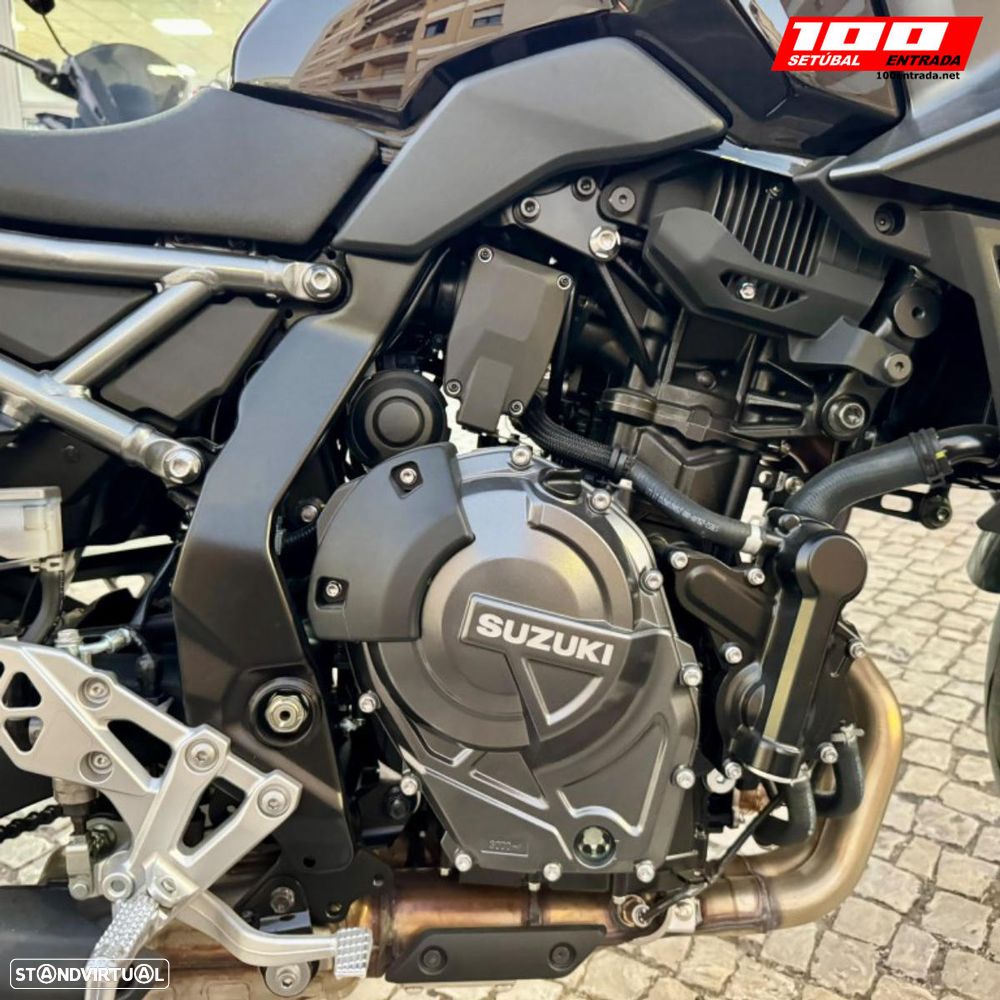 Suzuki GSX 800 S - 13