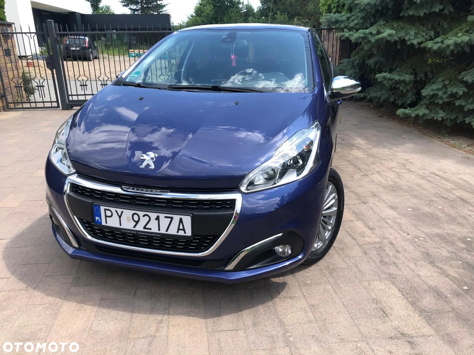 Peugeot 208 - 13