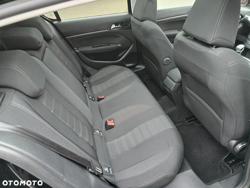 Peugeot 308 - 25