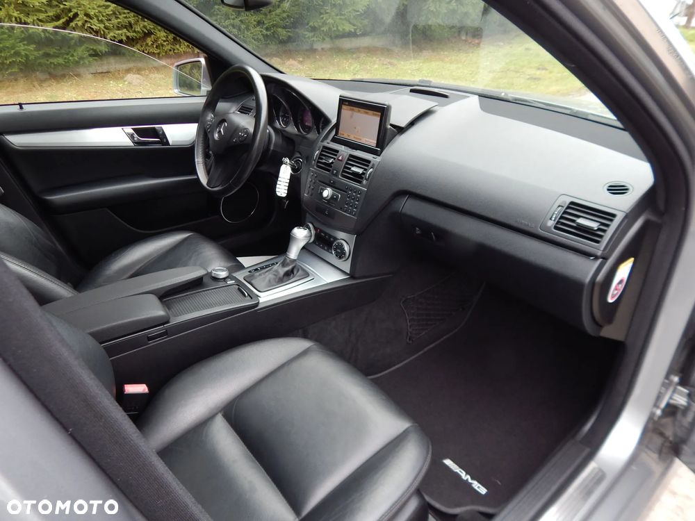 Mercedes-Benz Klasa C 350 CDI 4-Matic Avantgarde - 19