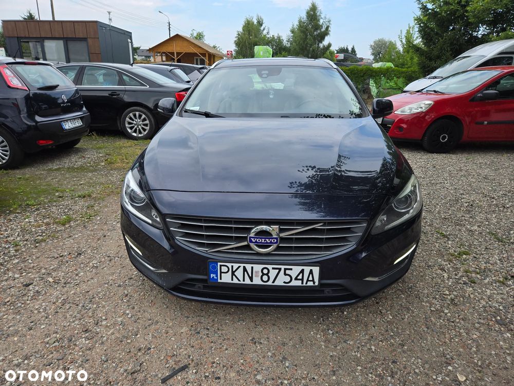 Volvo V60 D2 Momentum - 3