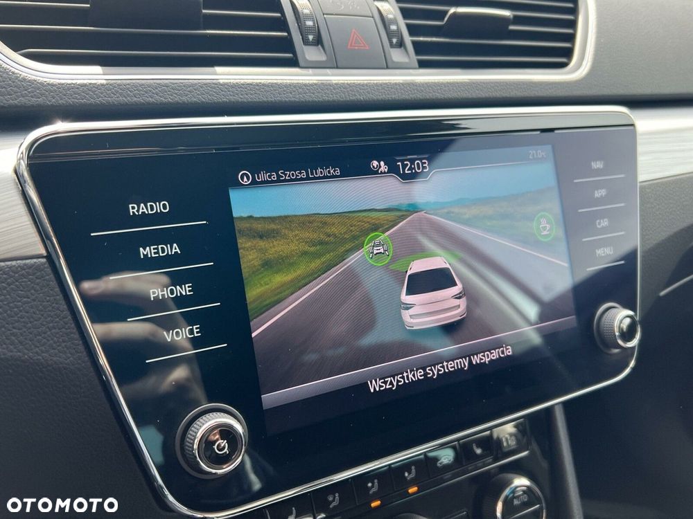 Skoda Superb 1.5 TSI Ambition DSG - 28