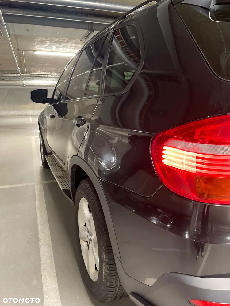 BMW X5 3.0si - 25