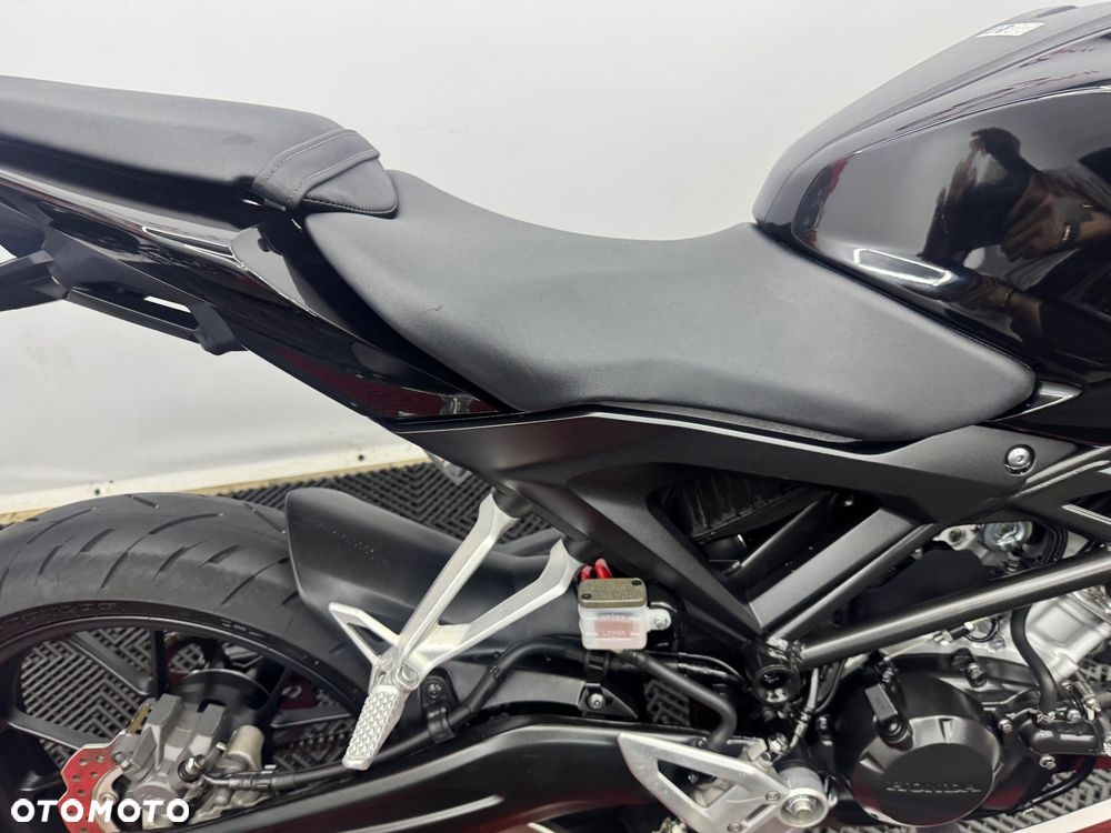 Honda CB - 24