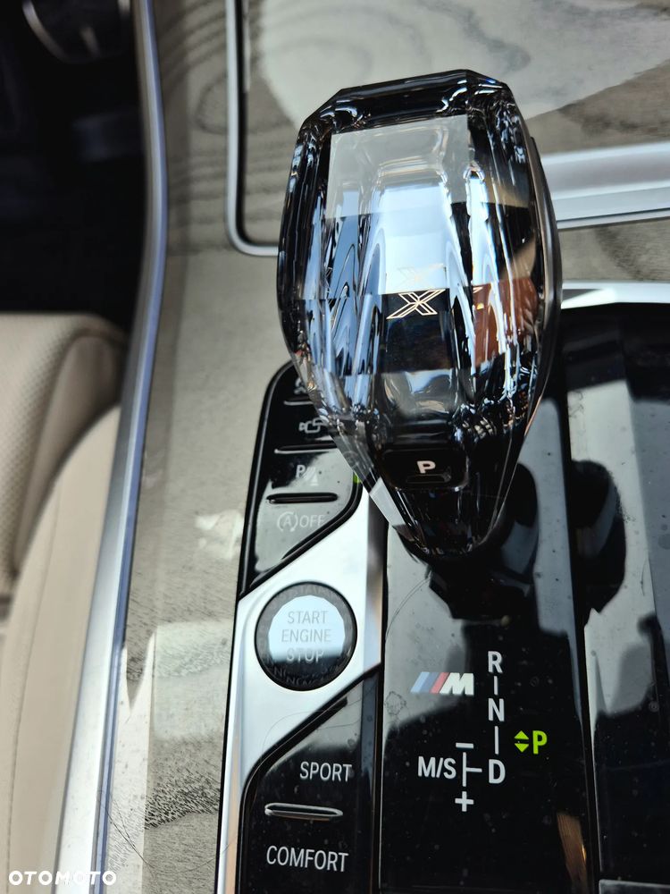 BMW X5 M50i - 37