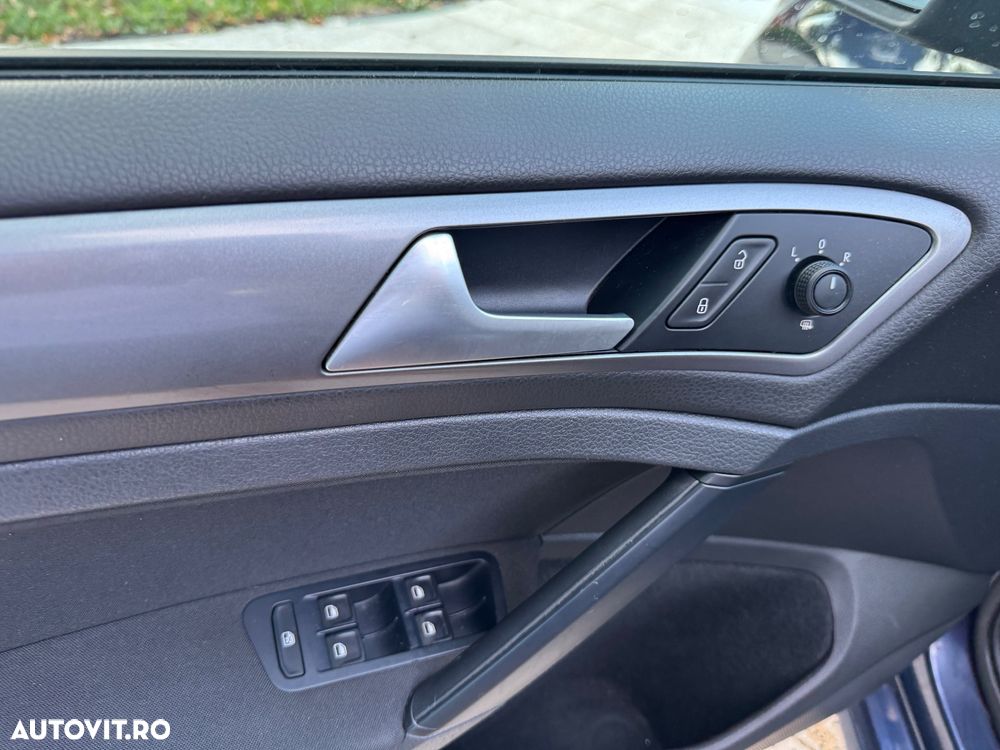 Volkswagen Golf 1.6 TDI BMT Highline - 17