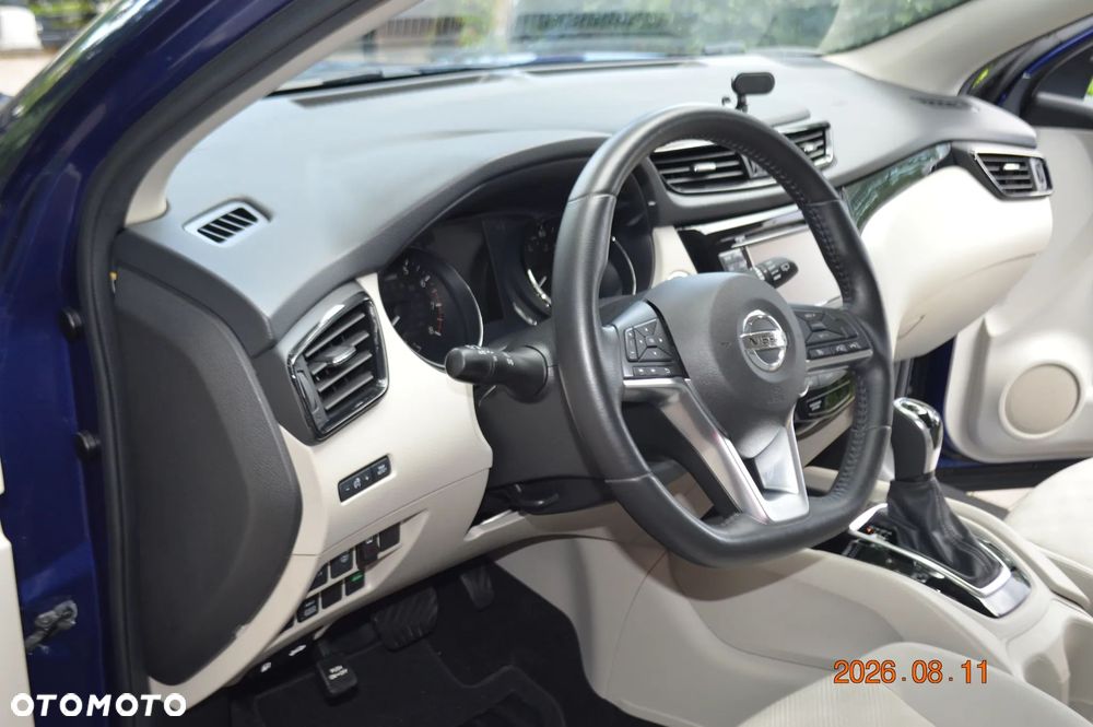 Nissan Rogue - 8