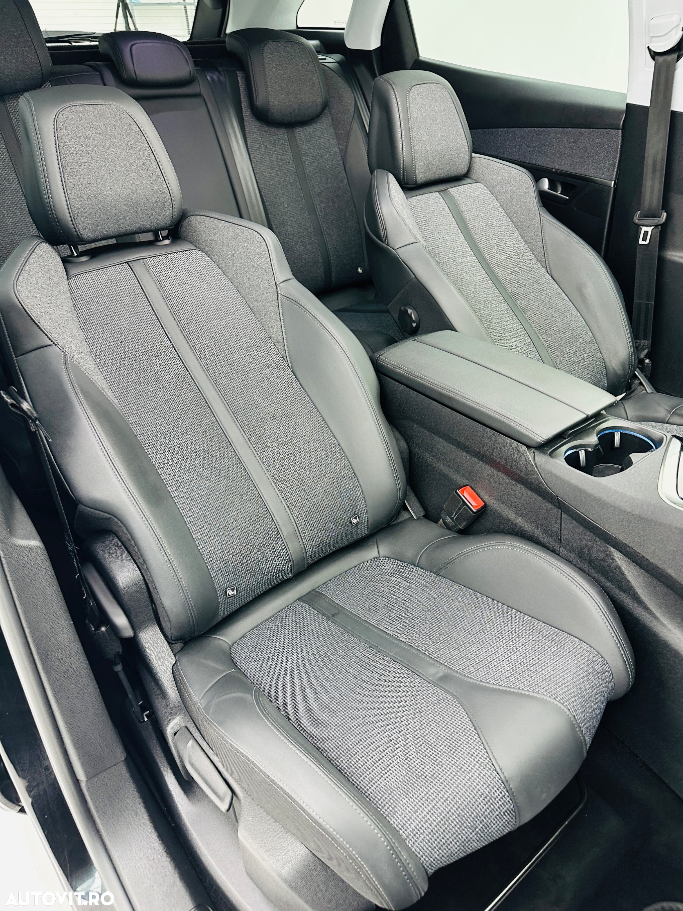 Peugeot 3008 BlueHDi 130 Stop & Start Allure Business-Paket - 22