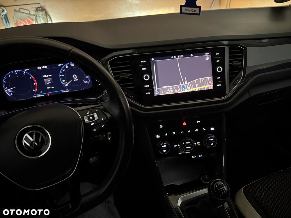 Volkswagen T-Roc 1.5 TSI GPF ACT Premium - 17