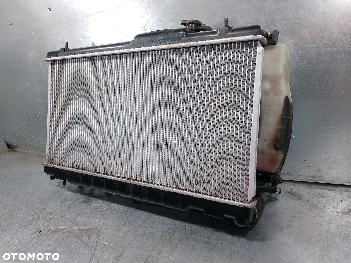 CHŁODNICA WODY Z WENTYLATOREM SUBARU IMPREZA II ( 00-07 ) 2002026 2.0 16V - 2
