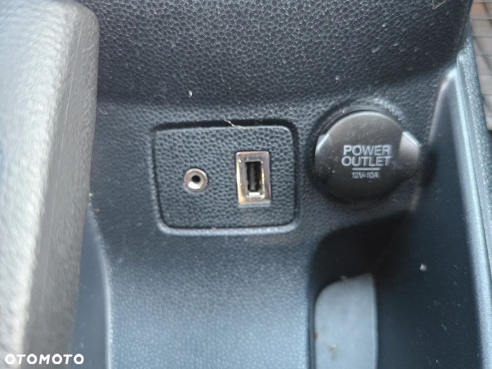 Ford Fiesta 1.4 Champions Edition - 15