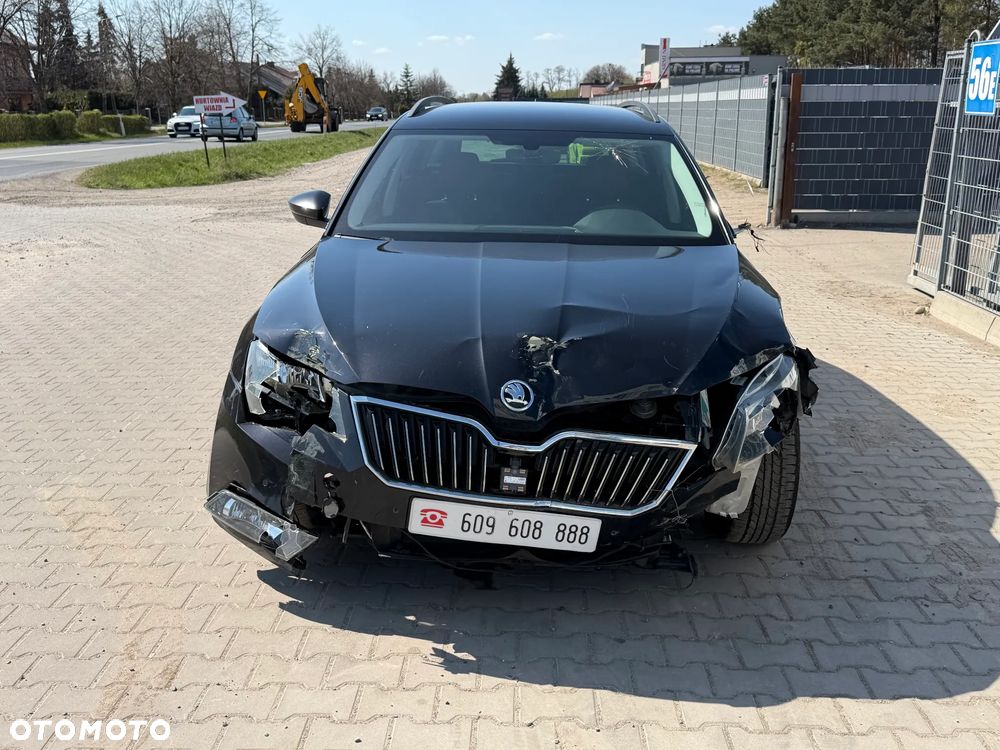 Skoda Superb 1.6 TDI GreenLine - 2