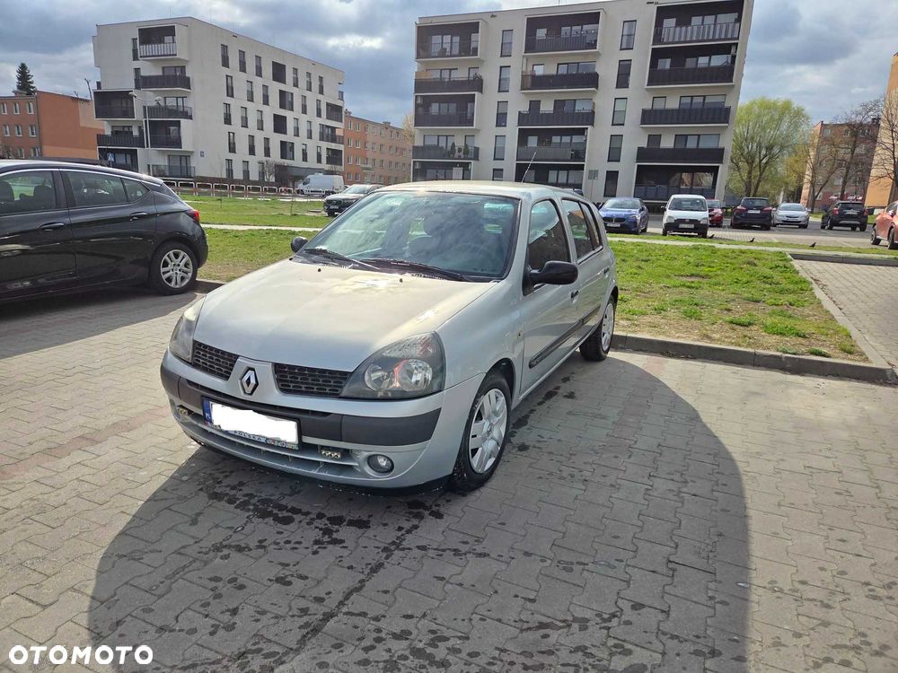 Renault Clio - 1