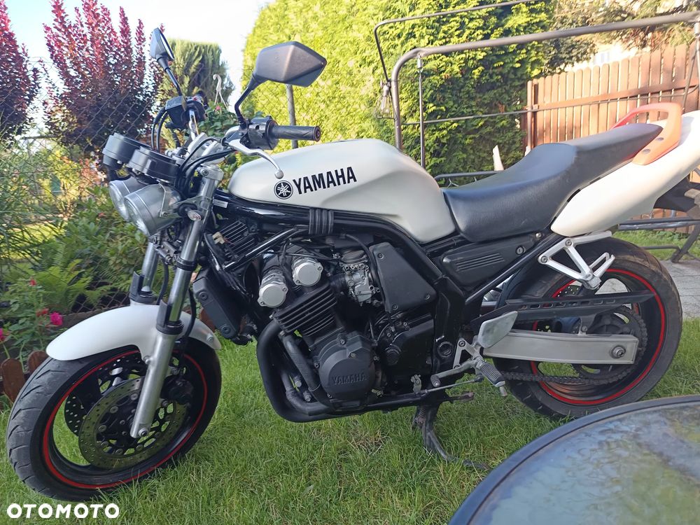 Yamaha FZ6 - 4