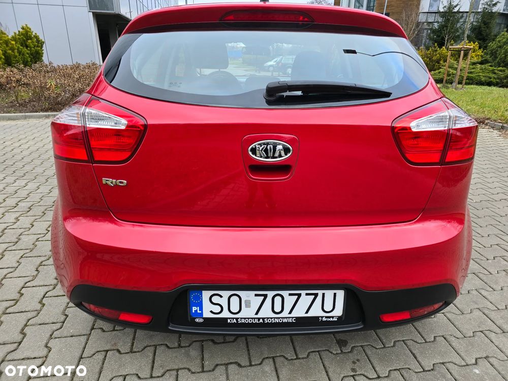 Kia Rio - 11