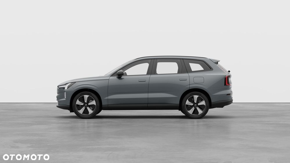 Volvo EX90 - 8