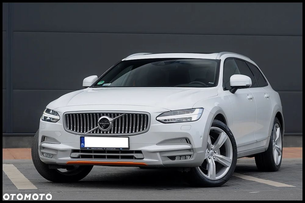Volvo V90 Cross Country D5 AWD Ocean Race - 9