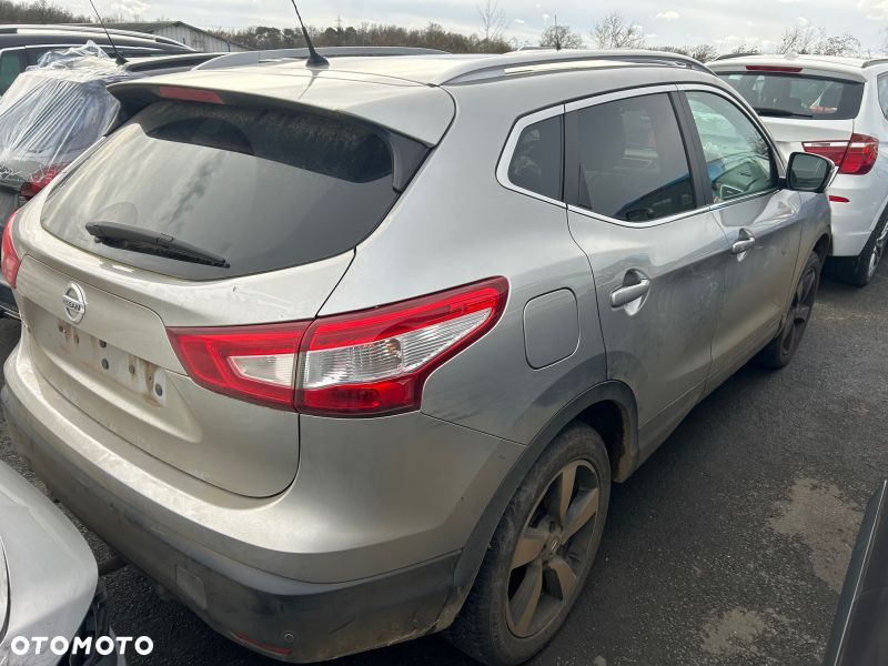 Nissan Qashqai - 4