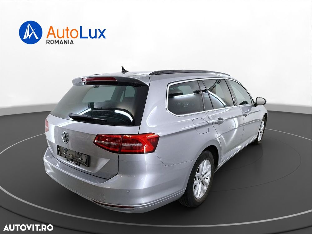 Volkswagen Passat 1.6 TDI SCR DSG Comfortline - 4