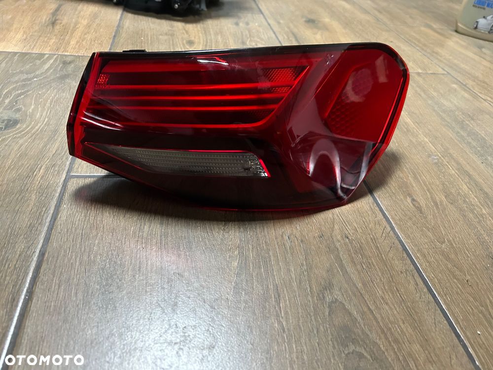AUDI A3 8Y LAMPA TYŁ PRAWA LED 8Y0945070 IGLA ORG - 1