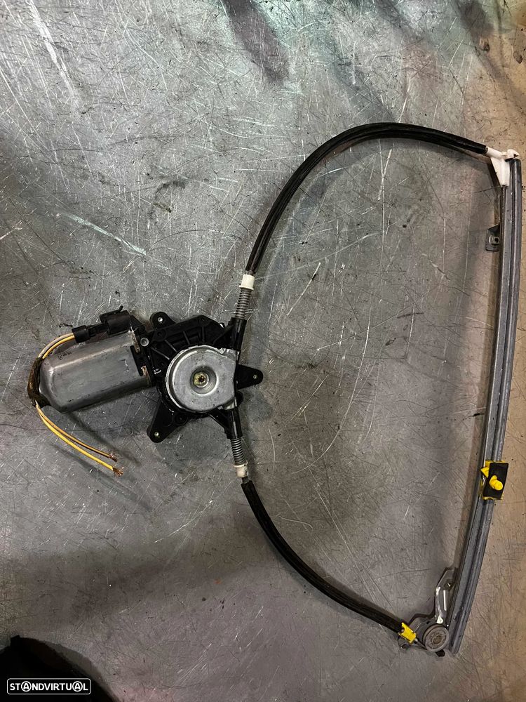 ELEVADOR DO VIDRO RENAULT MEGANE I 96-02 - FRENTE ESQUERDO / DIREITO - 4