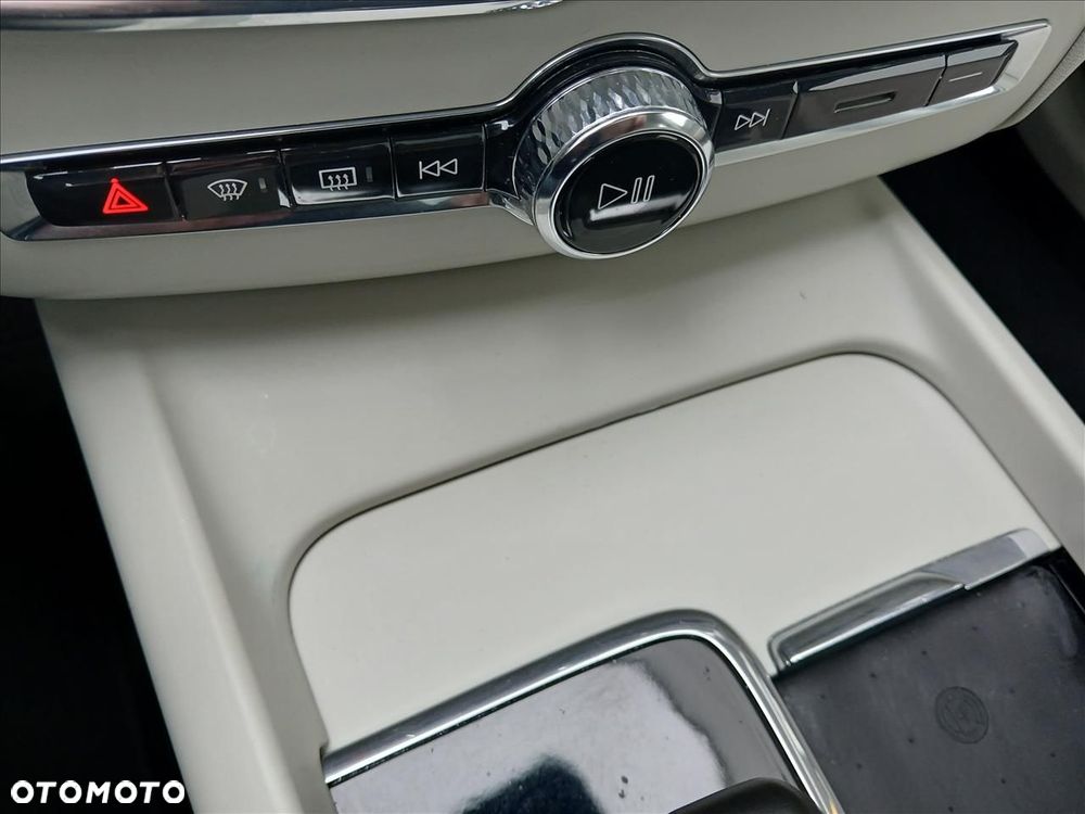 Volvo XC 60 - 20