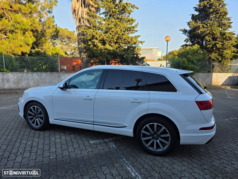 Audi Q7 3.0 TDI quattro S-line Tiptronic 7L - 4