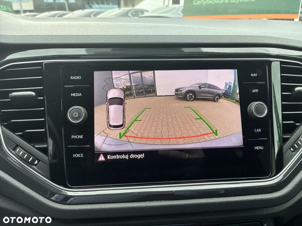 Volkswagen T-Roc - 36