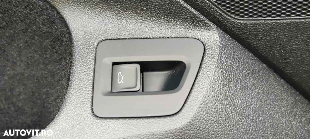Volkswagen Passat 2.0 TDI DSG Highline - 14