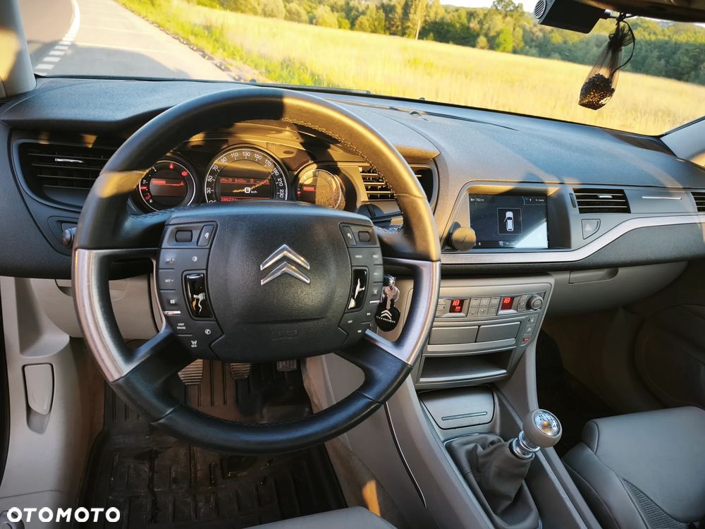 Citroën C5 2.0 HDi Exclusive - 22